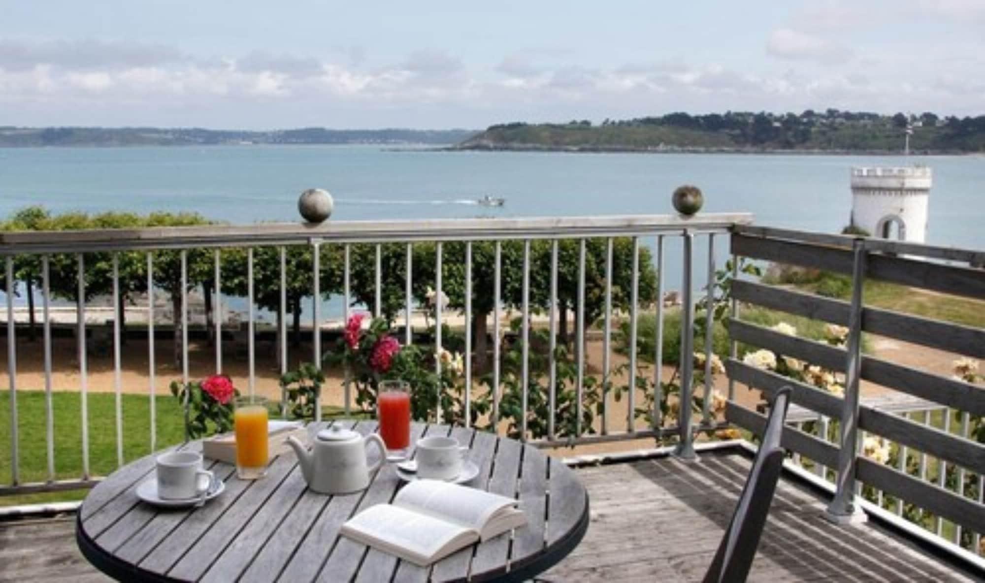 Le Grand Hotel Des Bains & Spa - Bretagne Локірек Екстер'єр фото