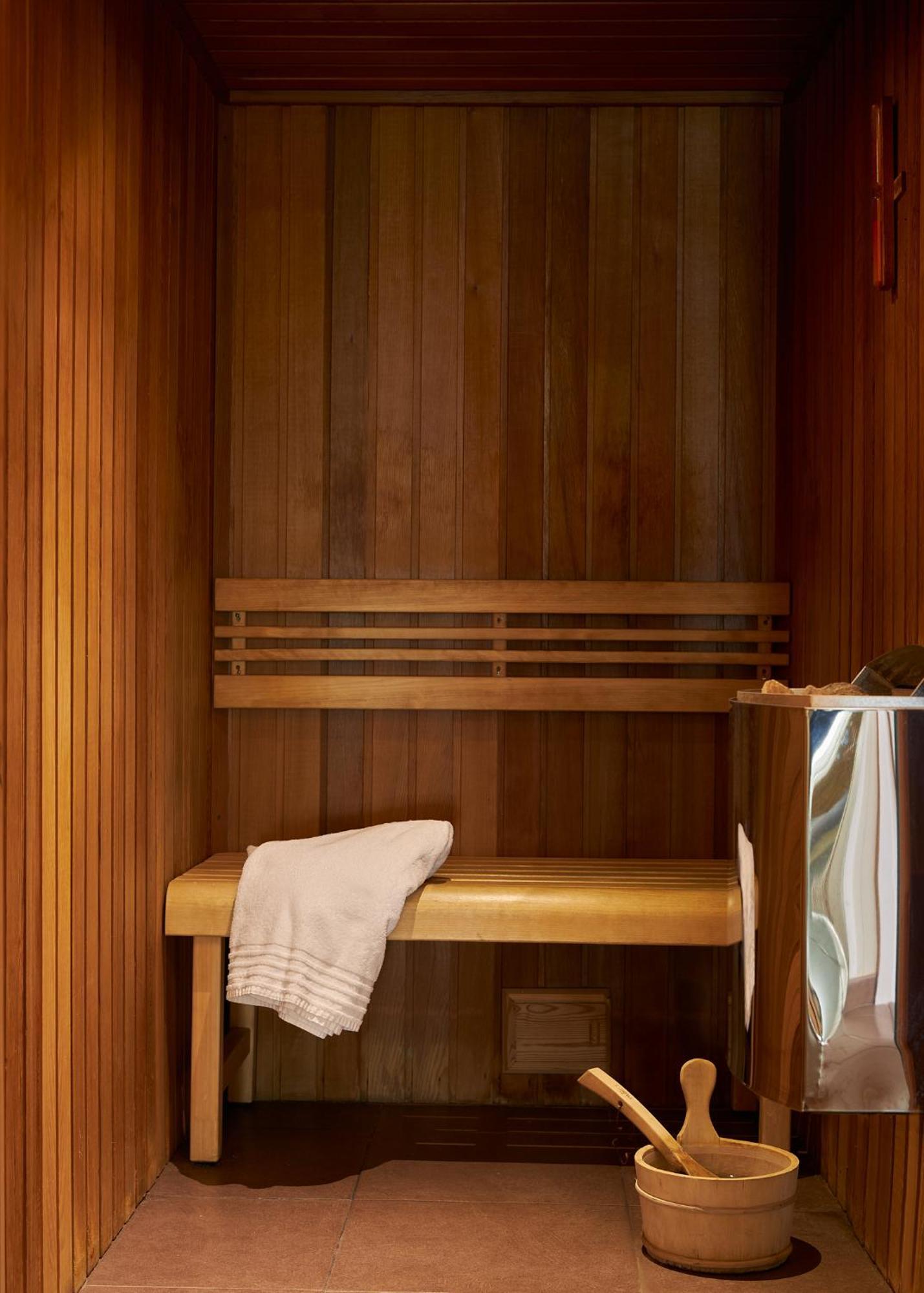 Le Grand Hotel Des Bains & Spa - Bretagne Локірек Екстер'єр фото