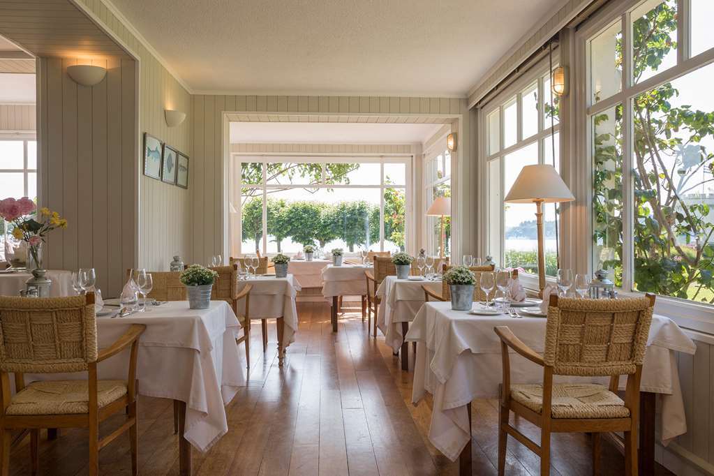 Le Grand Hotel Des Bains & Spa - Bretagne Локірек Ресторан фото
